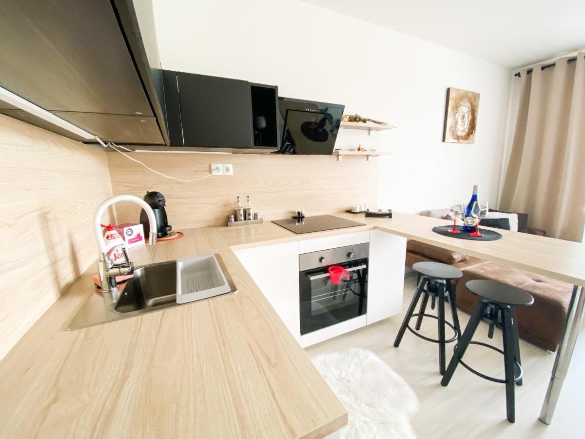 Krasny Moderny 1-Izbovy Byt, Novostavba + Parking Bratislava Ngoại thất bức ảnh